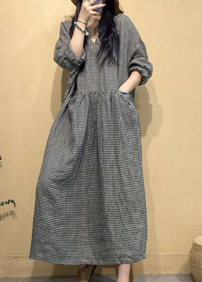 Robe longue en lin à petits carreaux et col en V pour l'automne AU1054