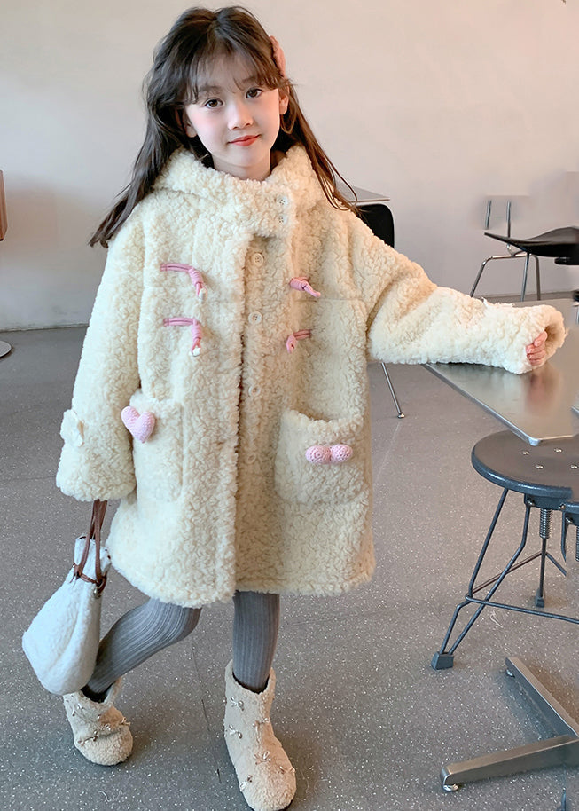 Manteau à capuche en fausse fourrure pour enfants fait main avec poches en patchwork d'abricot WL022