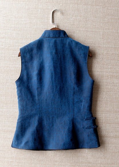 Gilet en soie bleu à col montant et boutons en patchwork fait main pour l'été QB025