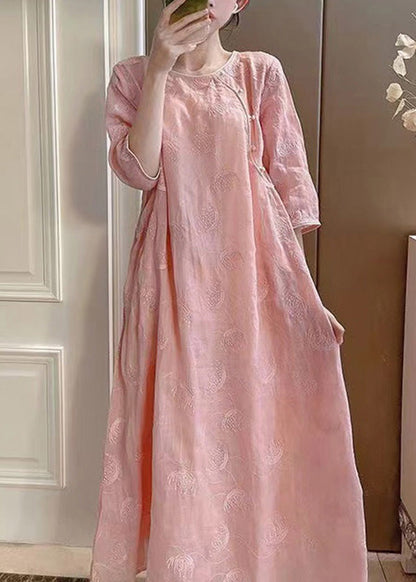 Robe longue en lin brodée à col rond rose faite à la main pour l'été XX036