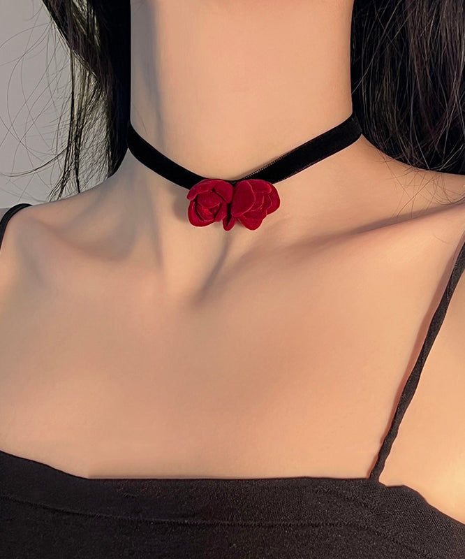 Collier pendentif en velours de soie rouge fait main avec nœud floral YU017