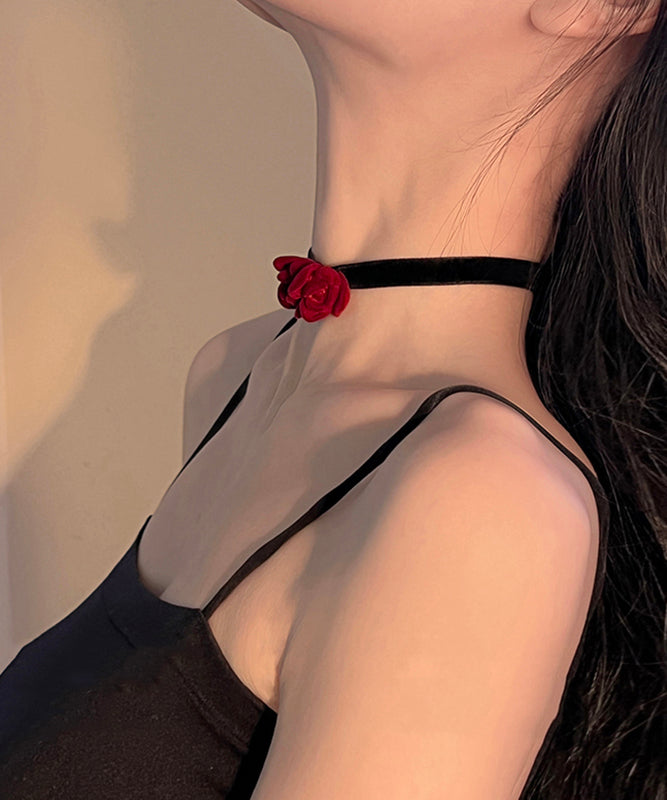 Collier pendentif en velours de soie rouge fait main avec nœud floral YU017