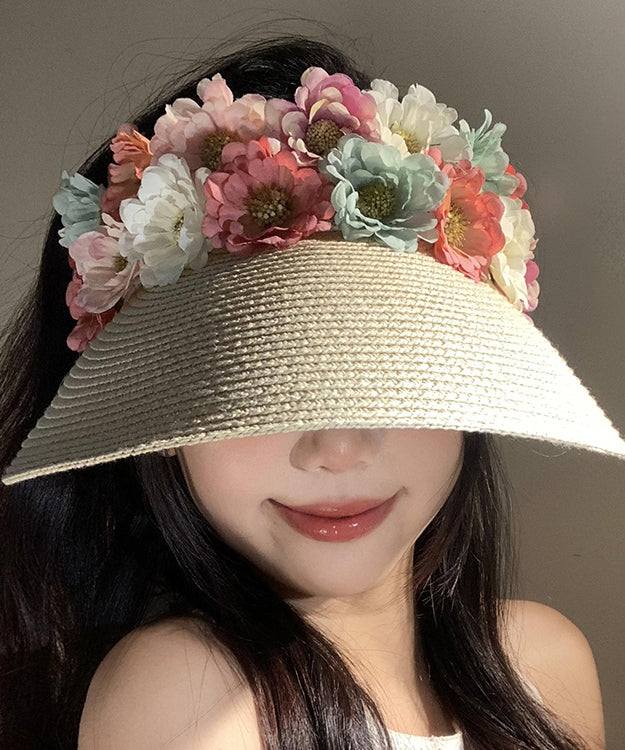 Chapeau de soleil souple en paille tissée à fleurs beige style vacances WB020