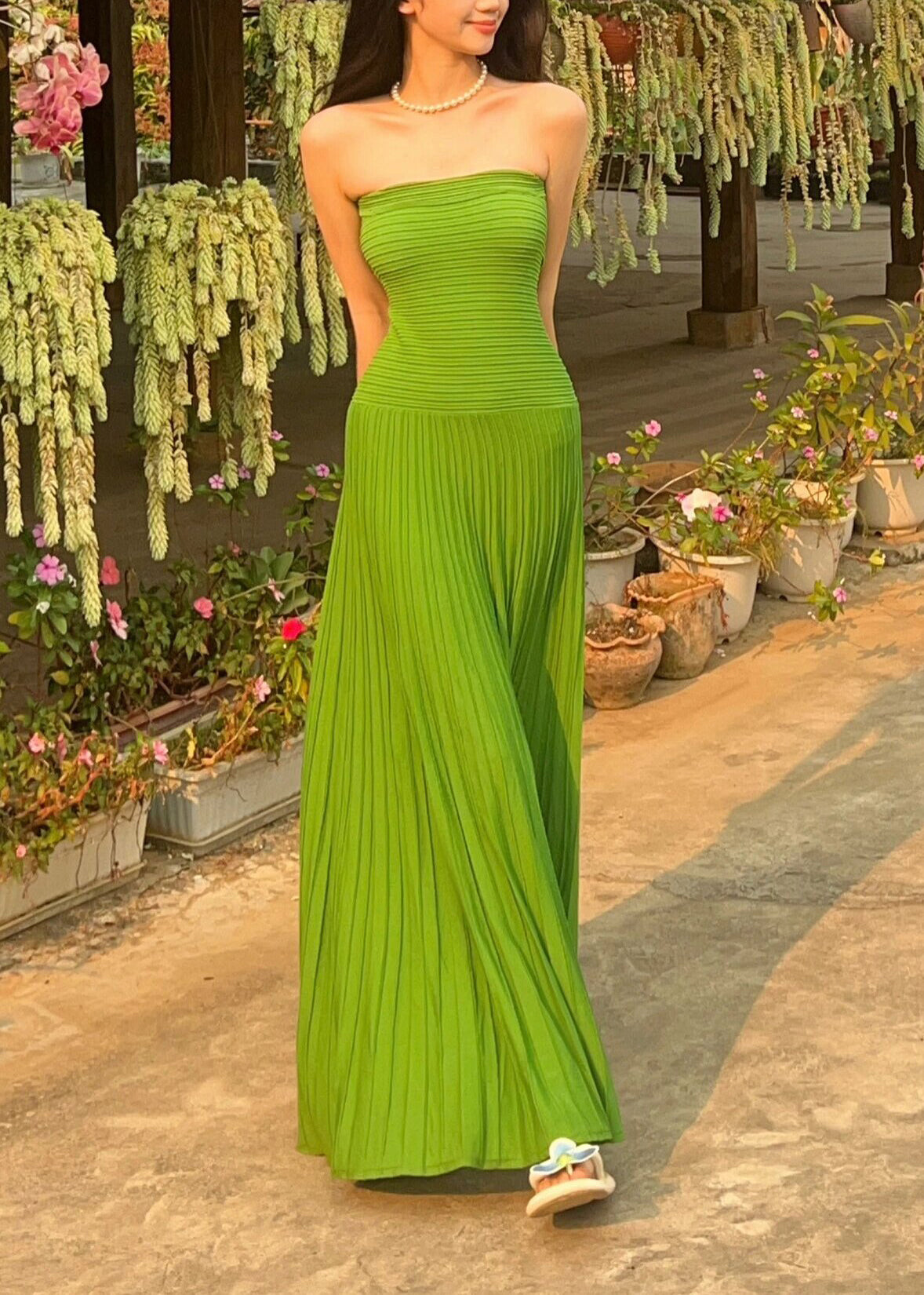 Holiday Style Green Strapless Ice Silk Waist Cinching Dress Summer EE1015