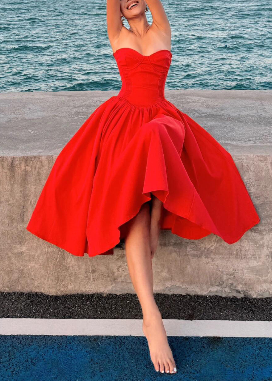 Trägerloses italienisches, faltiges Sommerkleid aus Baumwolle im Patchwork-Stil in Rot