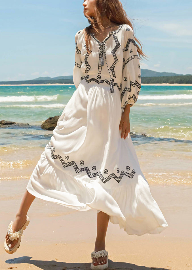 Robe longue en coton brodée italienne blanche en dentelle d'automne
