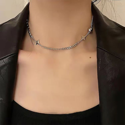 Collier avec pendentif étoile en acier inoxydable