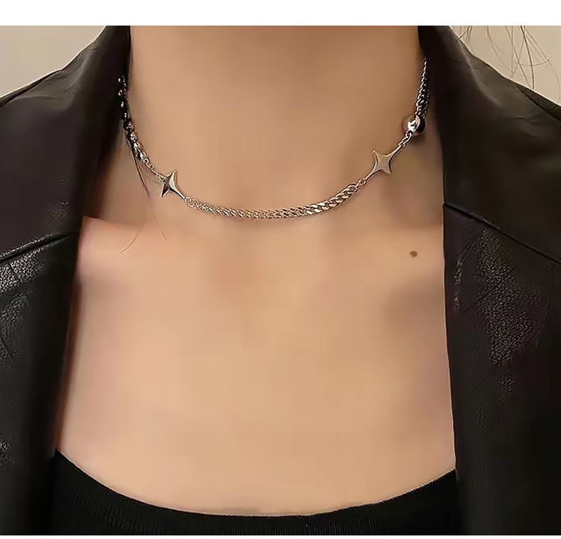 Collier avec pendentif étoile en acier inoxydable