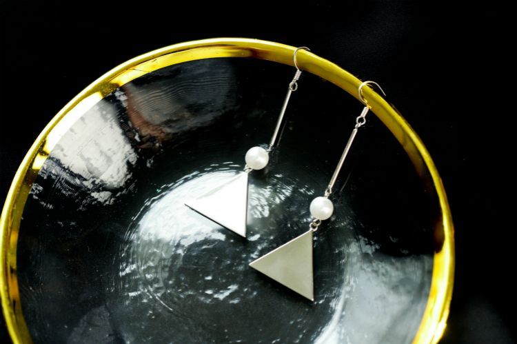 Earring Dangle Sterling Silver Pearl Triangle Faux