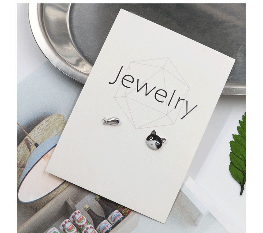 Earring Cat Asymmetrical Stud Fish