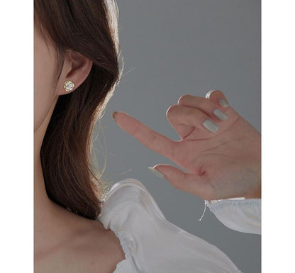 Faux Pearl Flower Earring Alloy