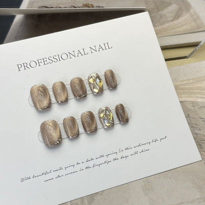 Künstliche Nagelspitzen aus Kristallimitat