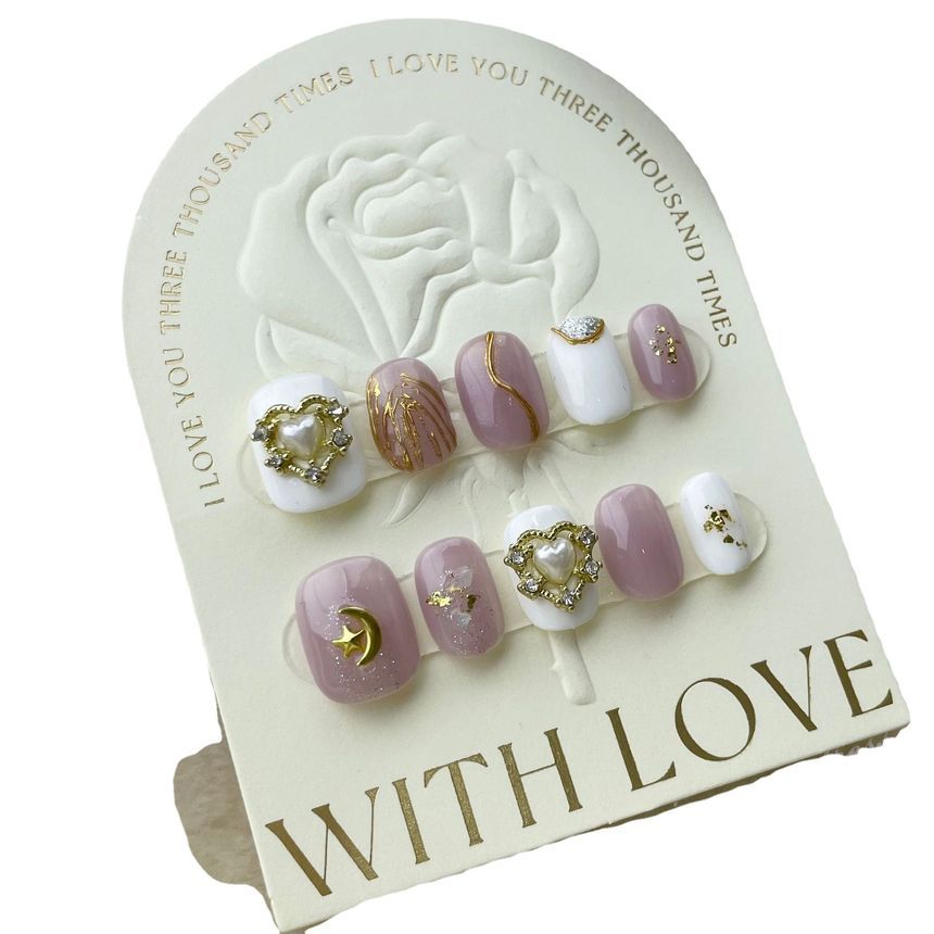 Verzierte künstliche Nagelspitzen