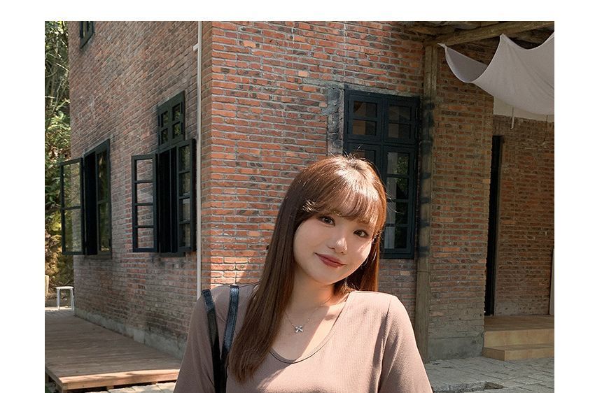 Short-Sleeve V-Neck Plain T-Shirt