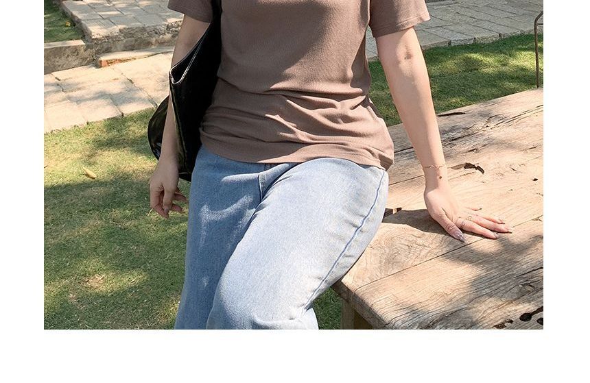 Short-Sleeve V-Neck Plain T-Shirt