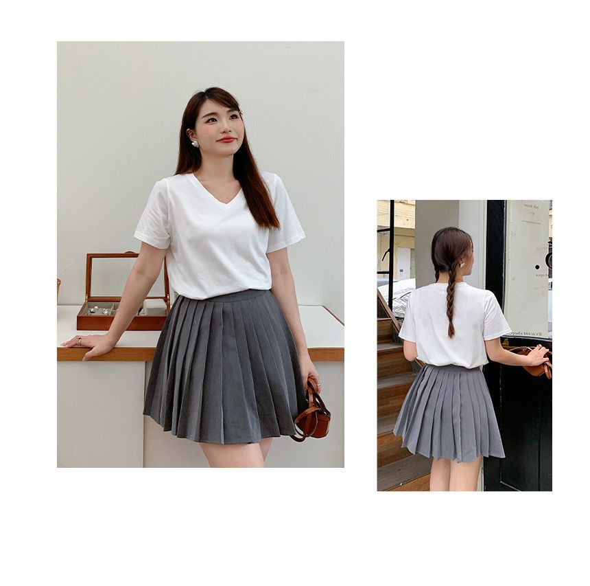 Short-Sleeve V-Neck Plain Tee