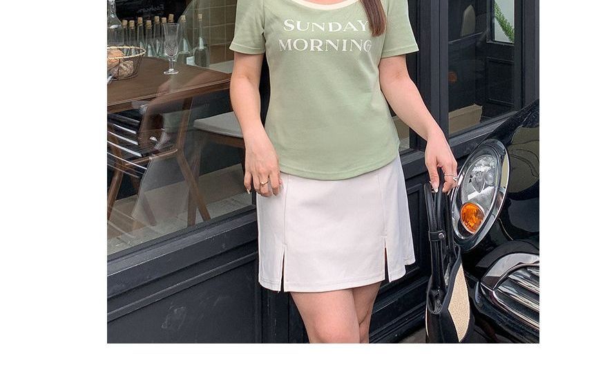 Short-Sleeve Lettering Contrast Trim T-Shirt