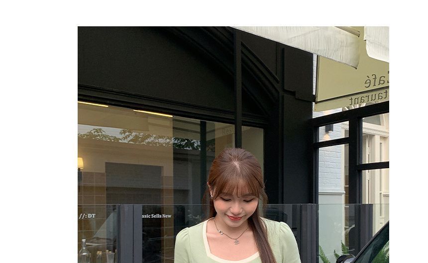 Short-Sleeve Lettering Contrast Trim T-Shirt