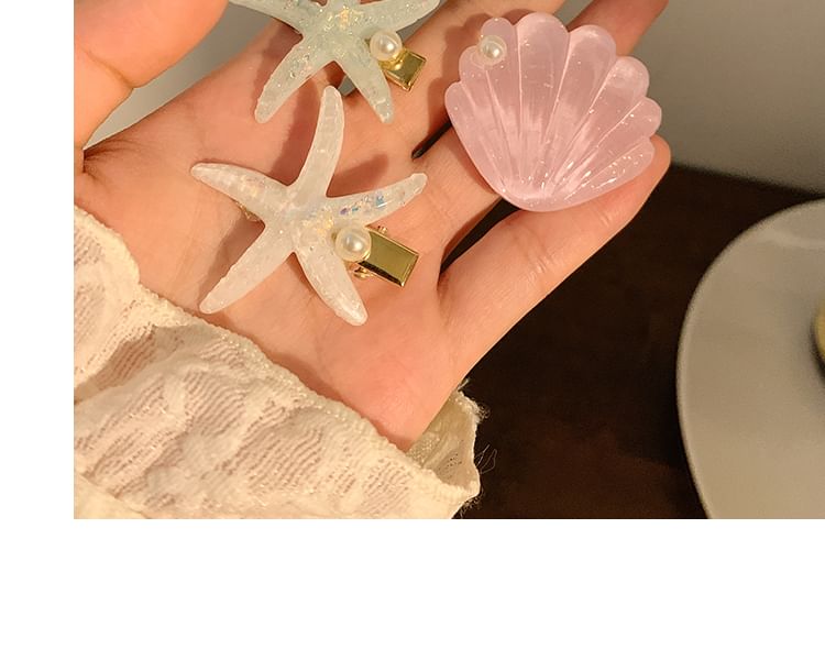 Faux Hair Shell Clip Pearl Starfish / Resin