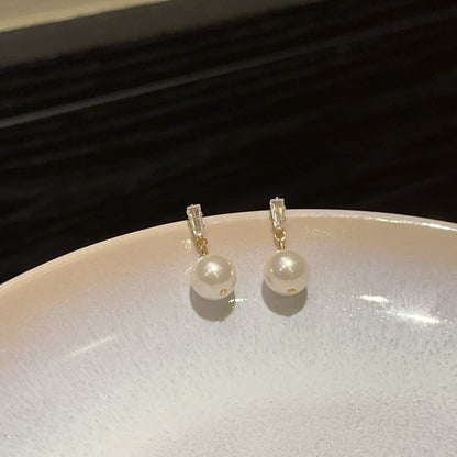 Clip-On Pearl Drop Earring Faux /