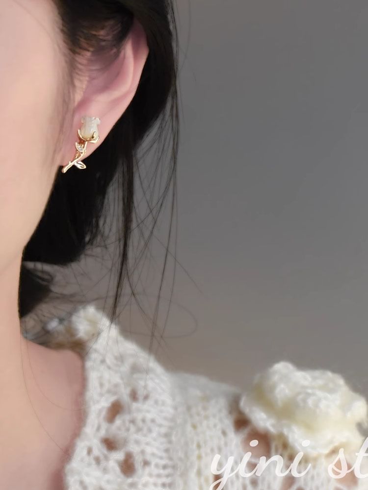 Rose Rhinestone Stud Alloy Heart Asymmetrical Earring