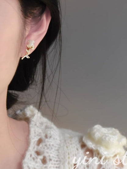 Rose Rhinestone Stud Alloy Heart Asymmetrical Earring