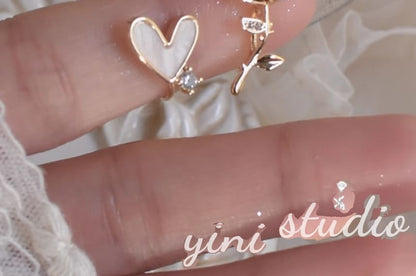 Rose Rhinestone Stud Alloy Heart Asymmetrical Earring