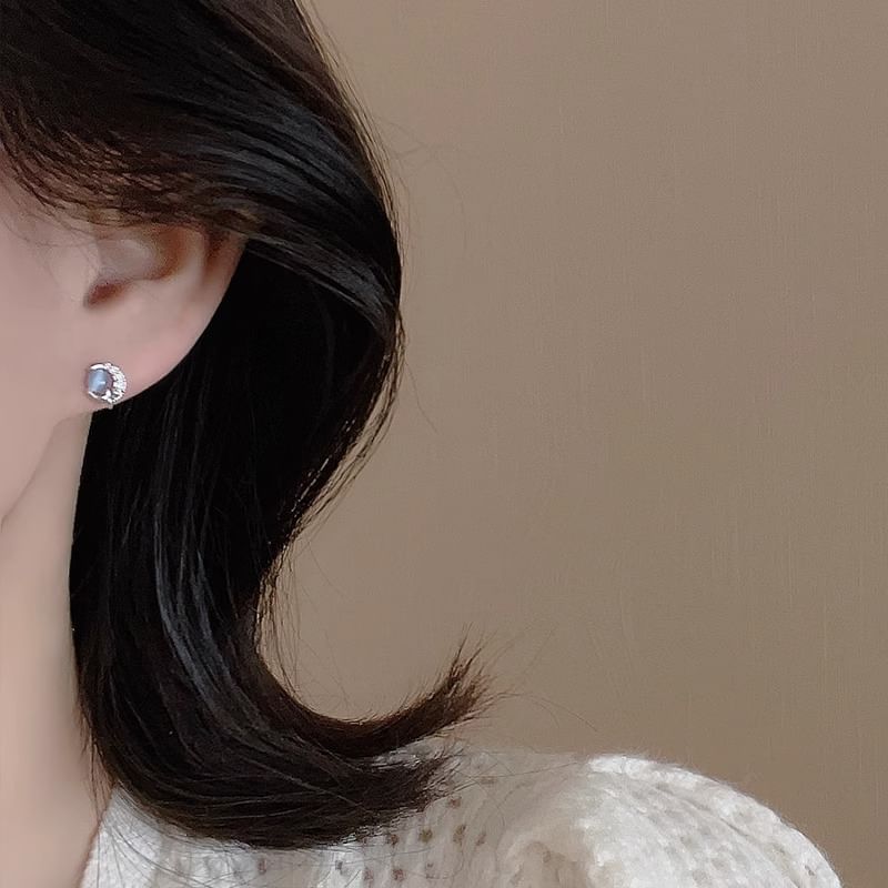 Sterling Silver Earring Stud Moon