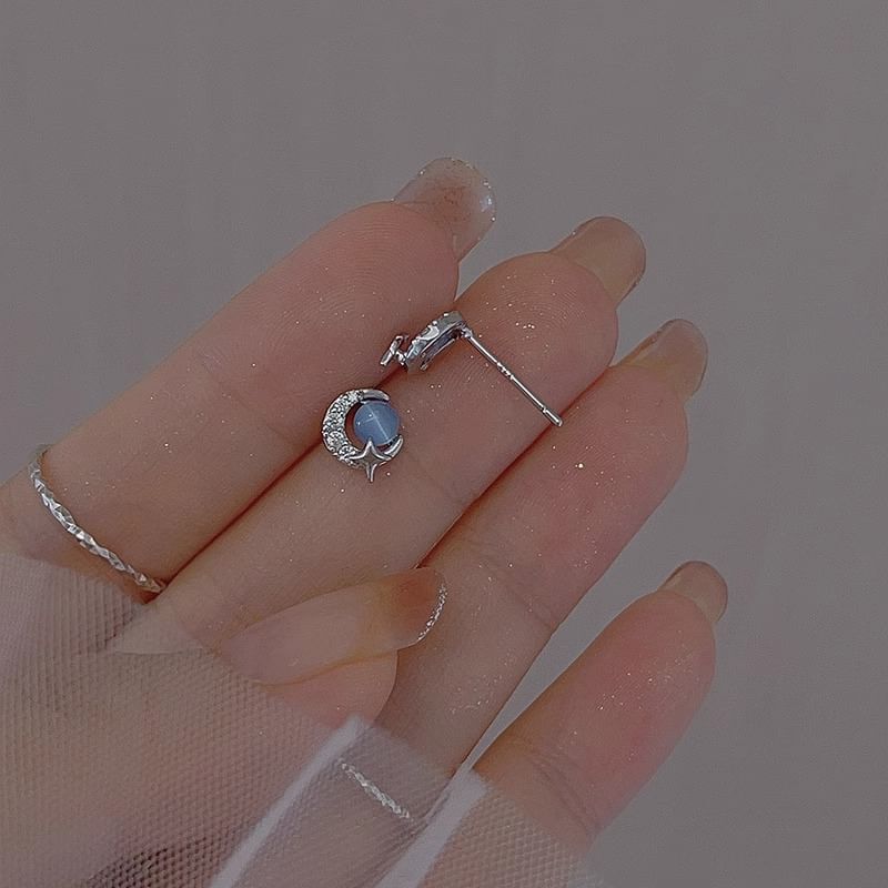 Sterling Silver Earring Stud Moon