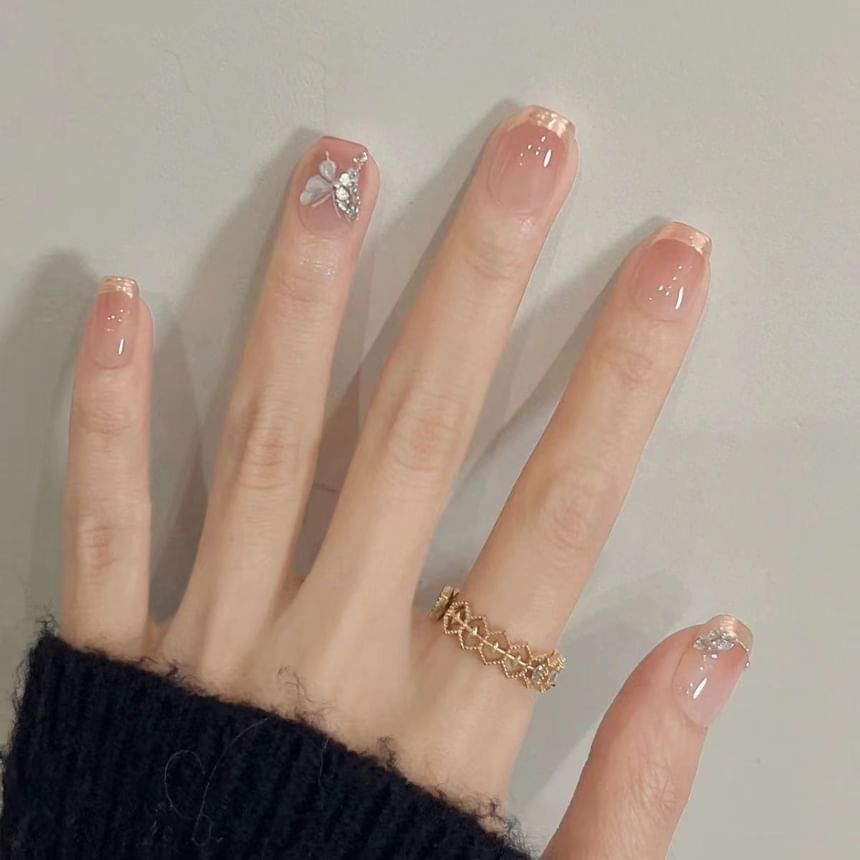 Ongles à pression dégradés papillon