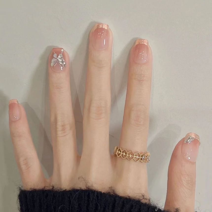 Ongles à pression dégradés papillon