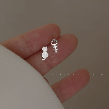 Stud Asymmetrical Ear