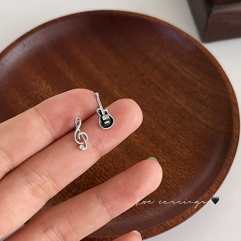 Silver Asymmetrical Stud Sterling Ear