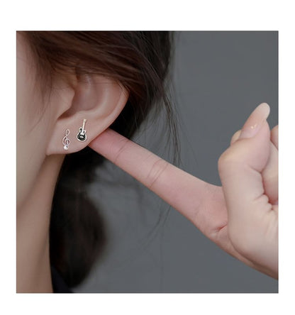 Silver Asymmetrical Stud Sterling Ear