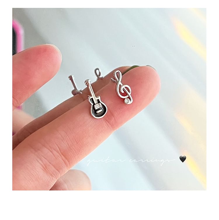 Silver Asymmetrical Stud Sterling Ear