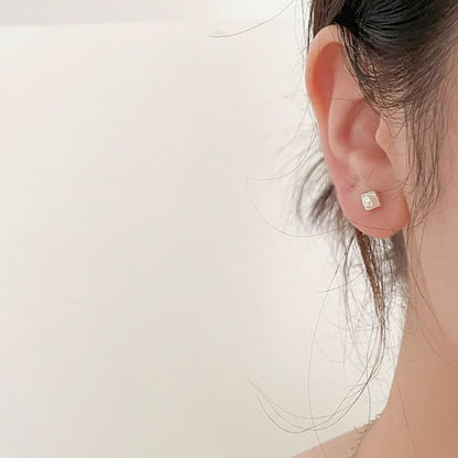 Ear Faux Pearl Stud