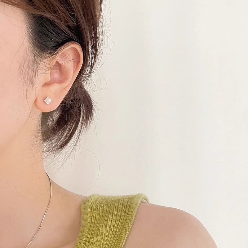 Ear Faux Pearl Stud