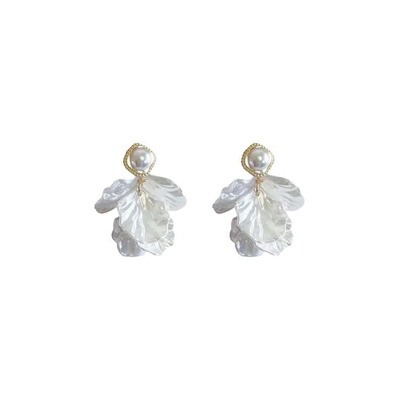 Petal Earring Faux Chandelier Pearl Alloy
