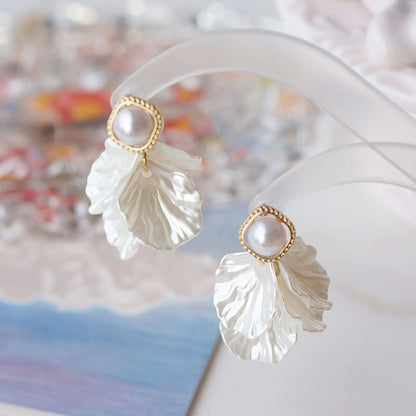 Petal Earring Faux Chandelier Pearl Alloy