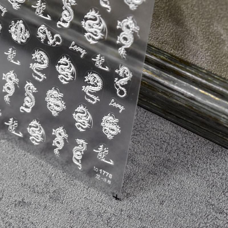 Autocollants pour nail art motif dragon chinois