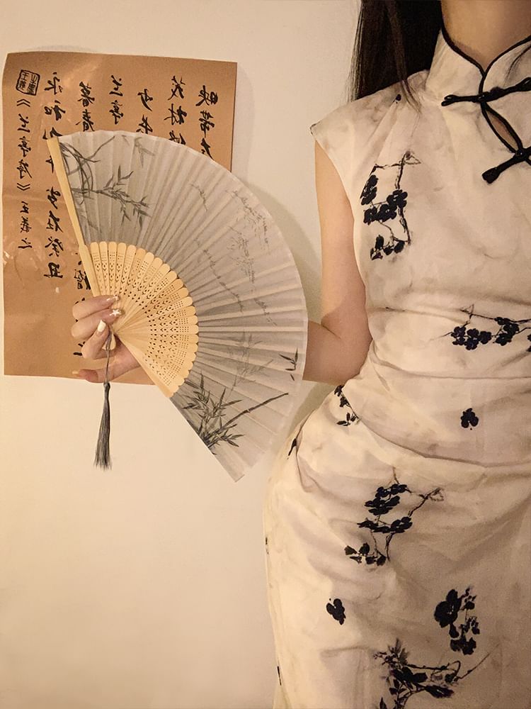 Foldable Fan Hand Print Bamboo (Various Designs)