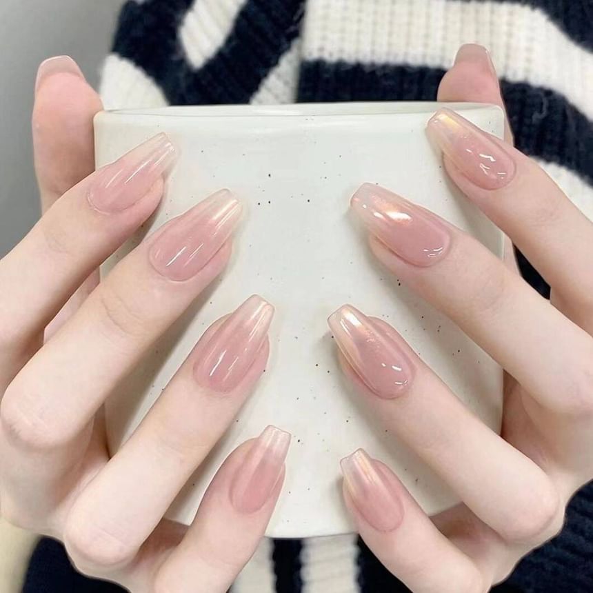 Einfacher Press-On-Nagel