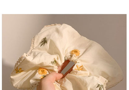 Embroidered Scrunchie Bandana (Various / Designs) Floral