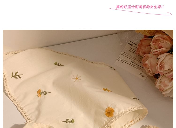 Embroidered Scrunchie Bandana (Various / Designs) Floral
