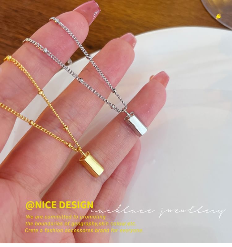 Bar Necklace