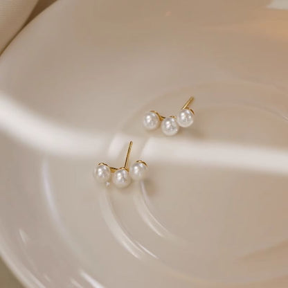 Pearl Stud Faux Earring