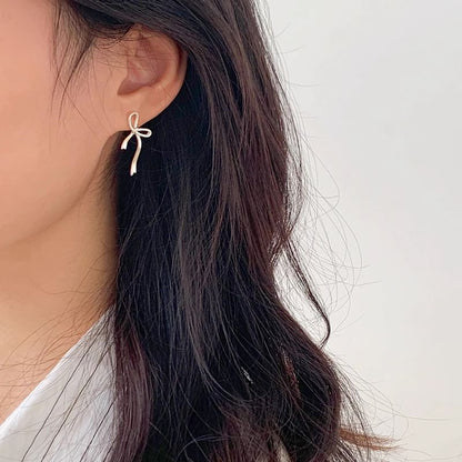 Bow Stud Earring