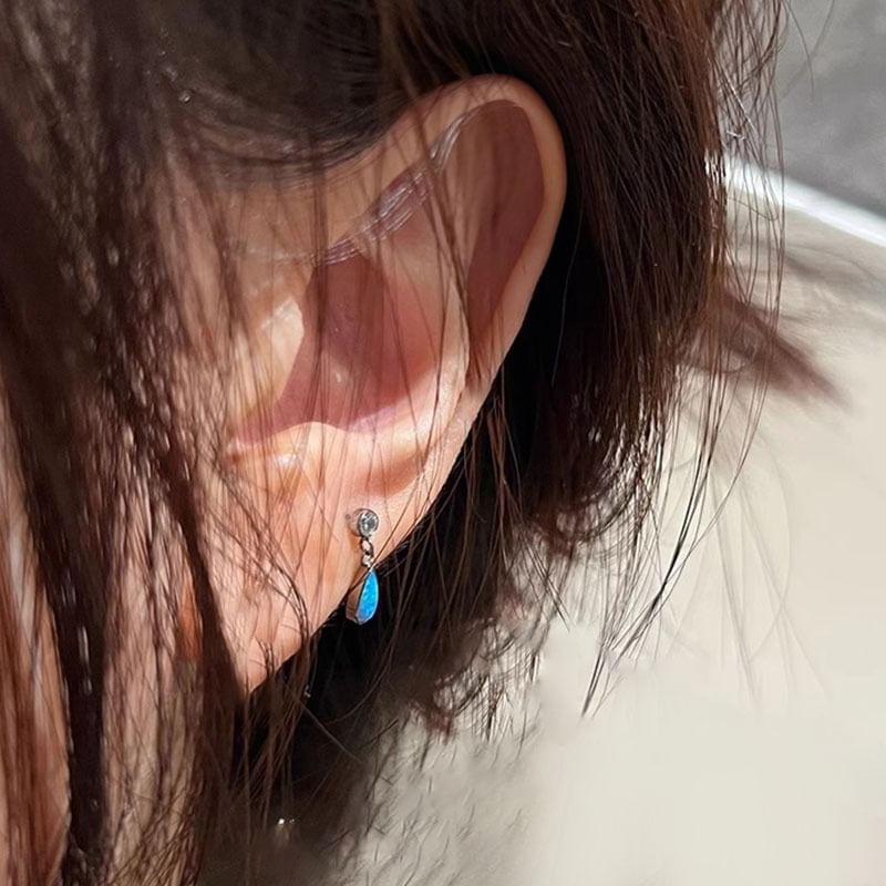 Waterdrop Ear Stud