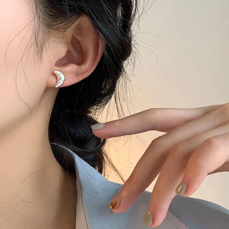 Ear Stud Pastry Metallic