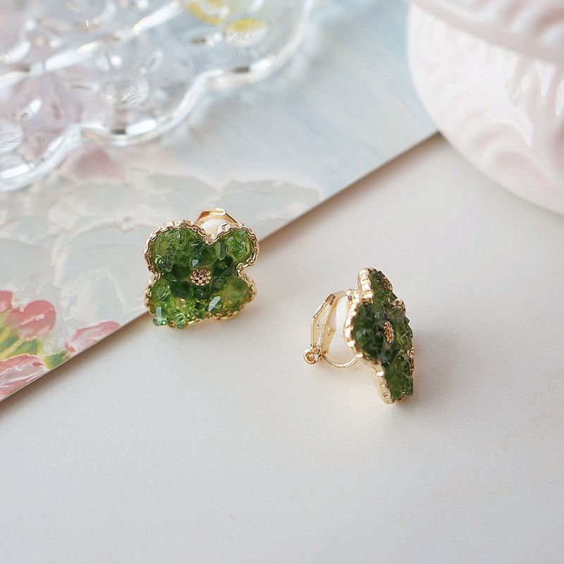 Stud On Clip Earring / Butterfly Flower